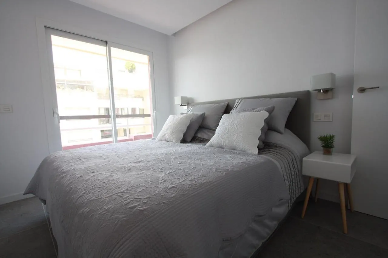 Marbella Beach Sea Views City Center Apartment Spanje